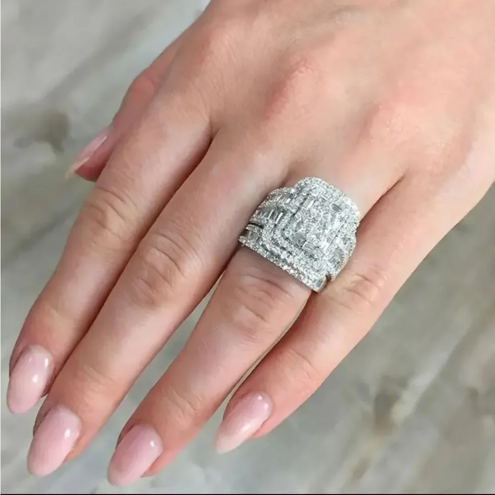 Shimmering Cluster Engagement /Wedding Set 5Ct Lab Created Diamond Unisex